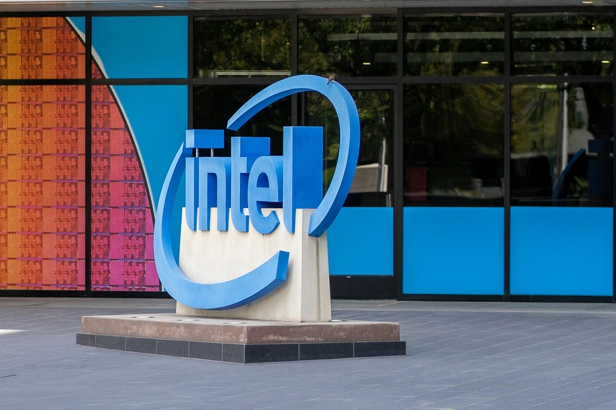 Intel Reports Disappointing Forecast